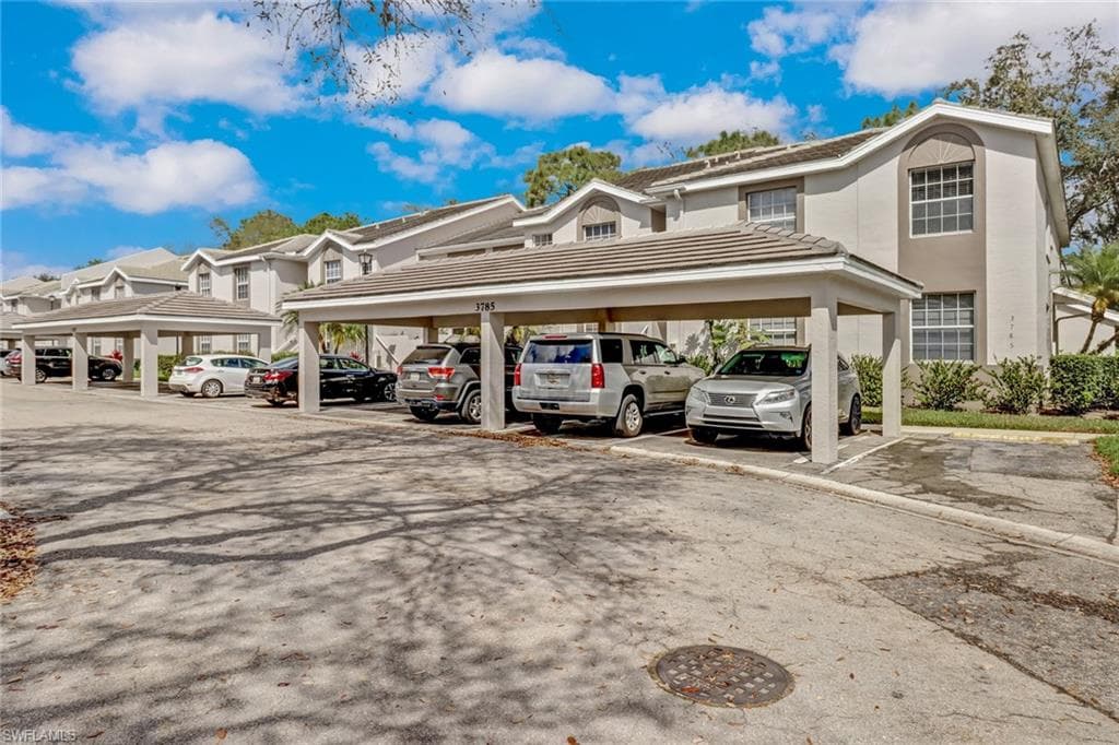 3785 Fieldstone BLVD 208 NAPLES, FL 34109