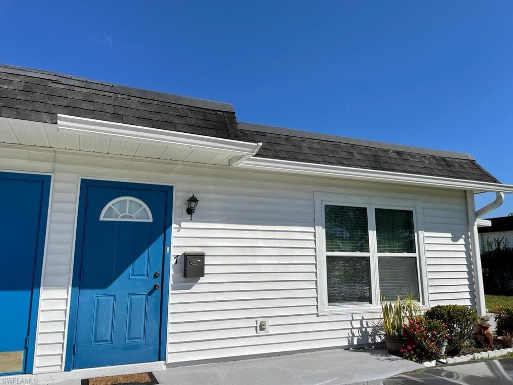 7 Tangerine CT LEHIGH ACRES, FL 33936
