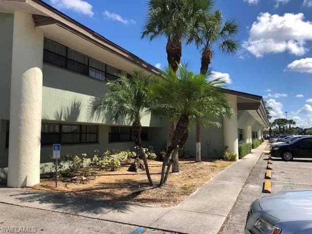 12811 Kenwood LN 105 FORT MYERS, FL 33907