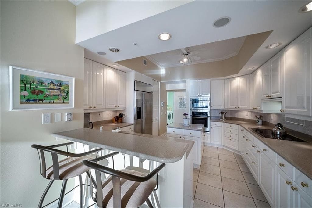 8720 Bay Colony DR 603 NAPLES, FL 34108