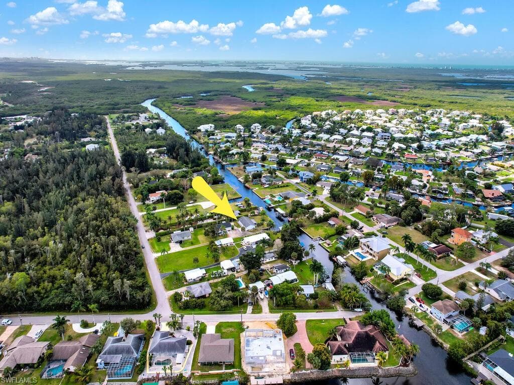 18100 Pioneer RD FORT MYERS, FL 33908
