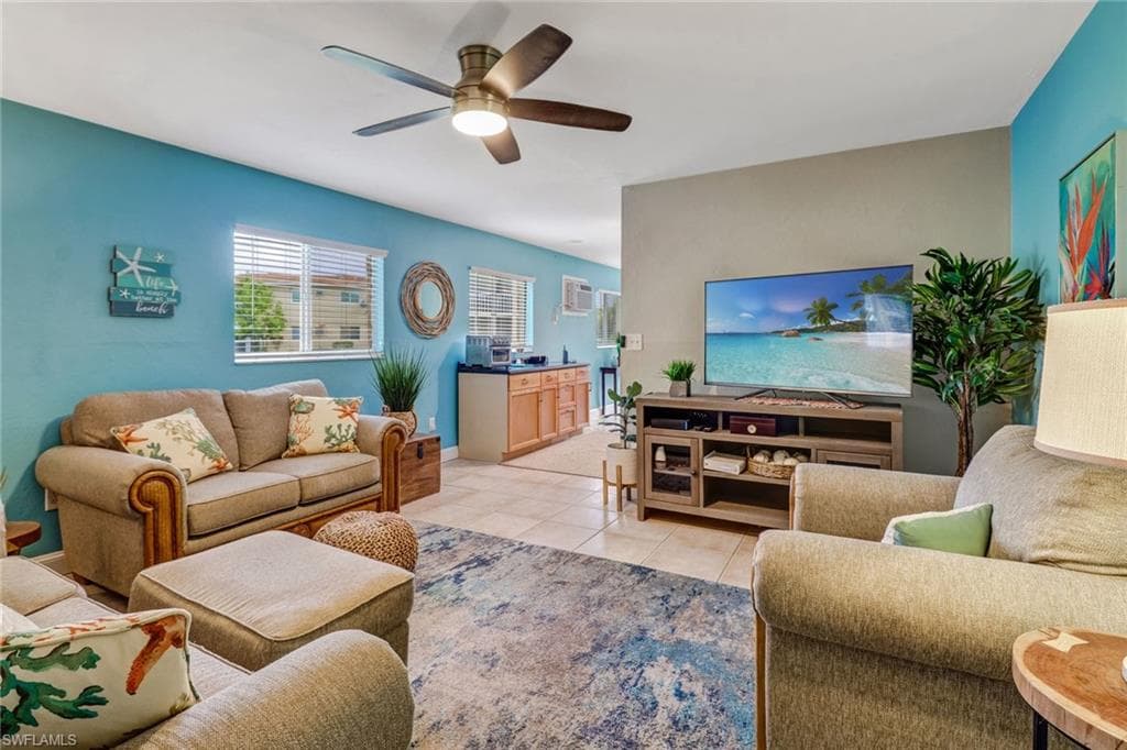 8162 Country RD 105 FORT MYERS, FL 33919