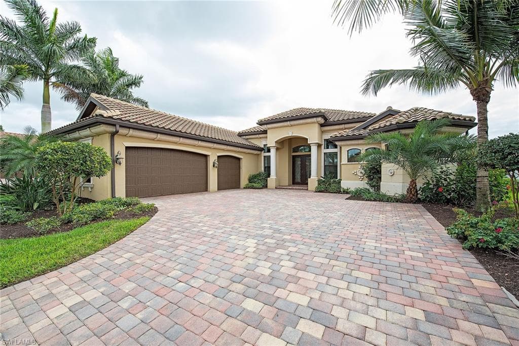 3278 Runaway LN NAPLES, FL 34114
