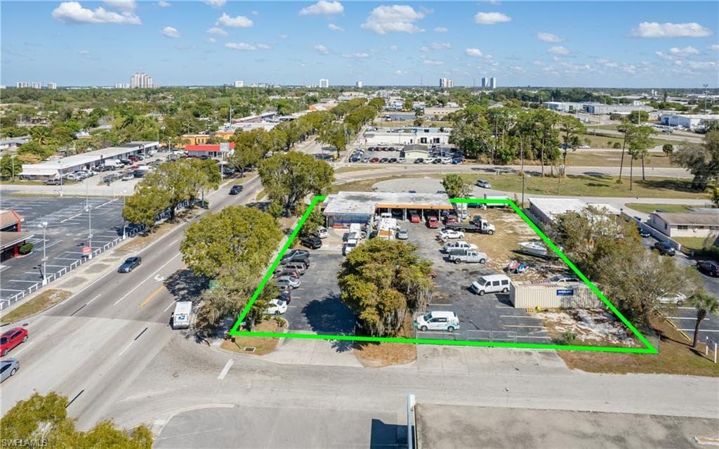 3333 Fowler ST FORT MYERS, FL 33901