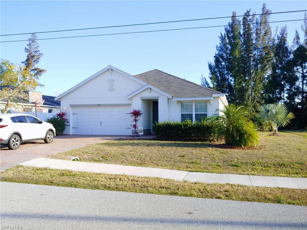 604 SW 26th ST CAPE CORAL, FL 33914