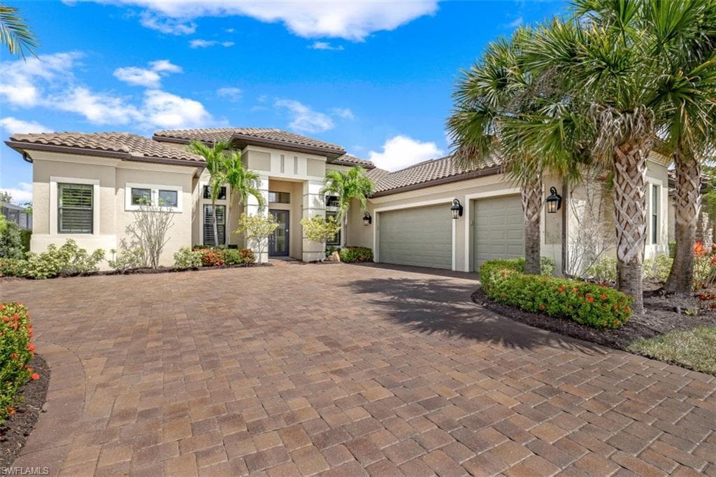 9067 Sorreno CT NAPLES, FL 34119