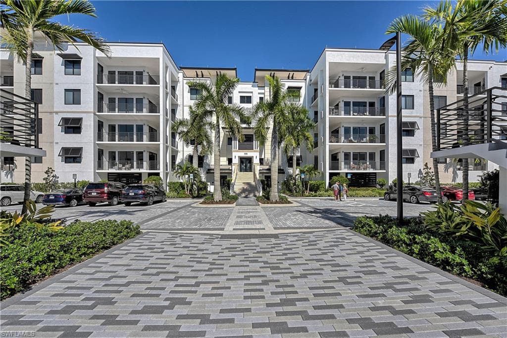 1111 Central AVE 317 NAPLES, FL 34102