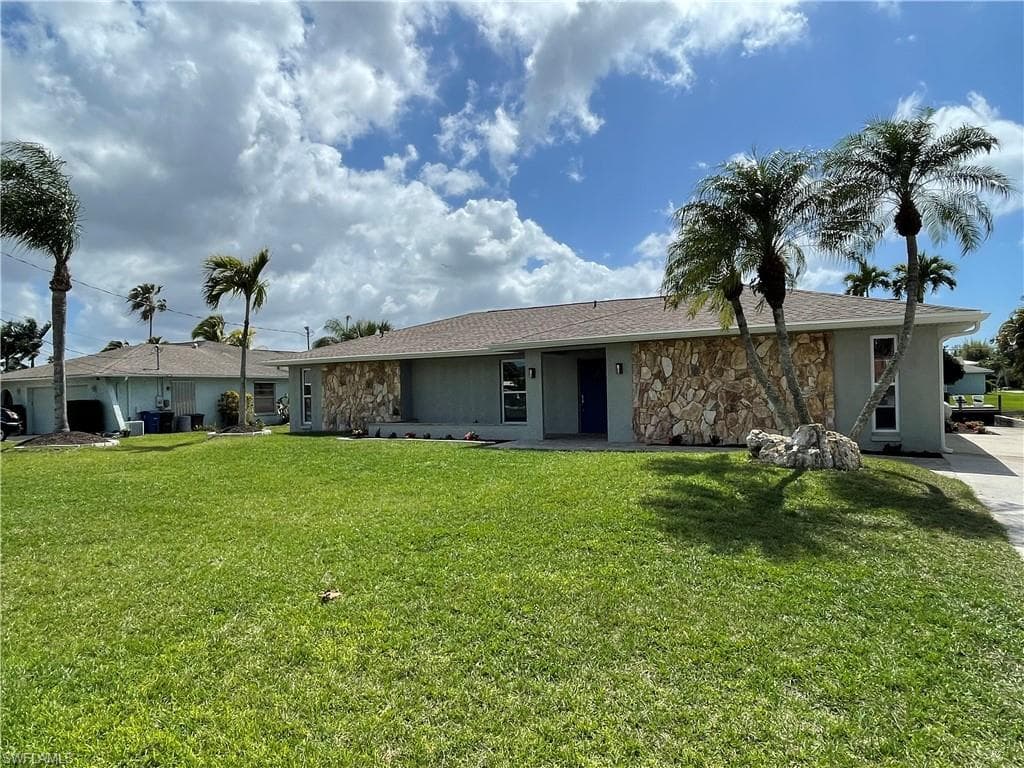 6289 Plumosa AVE FORT MYERS, FL 33908