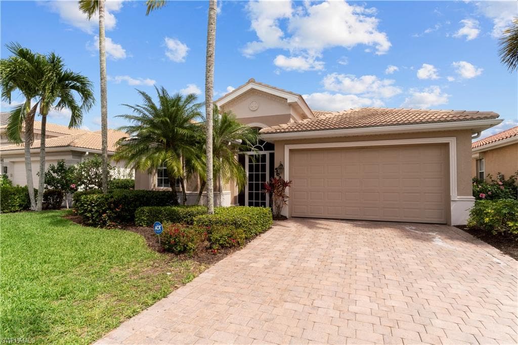 5620 Lago Villaggio WAY NAPLES, FL 34104