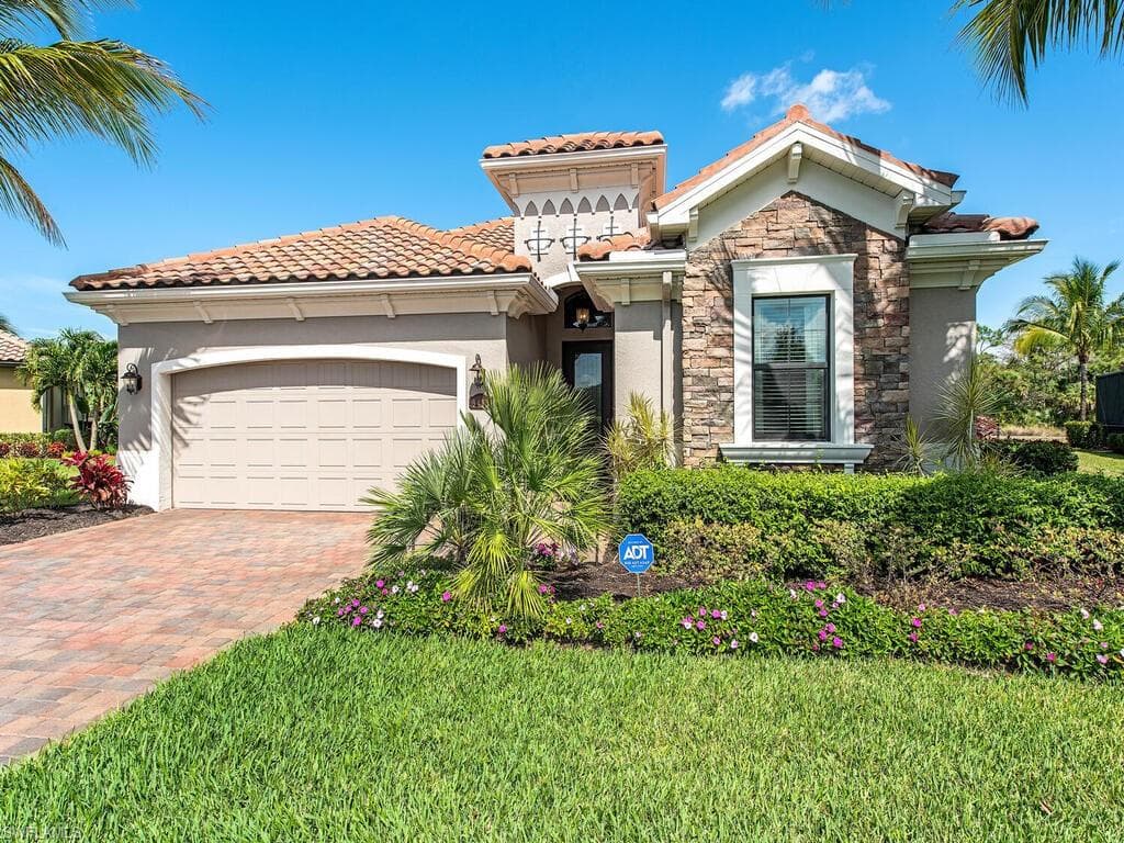 9413 Rialto DR NAPLES, FL 34113