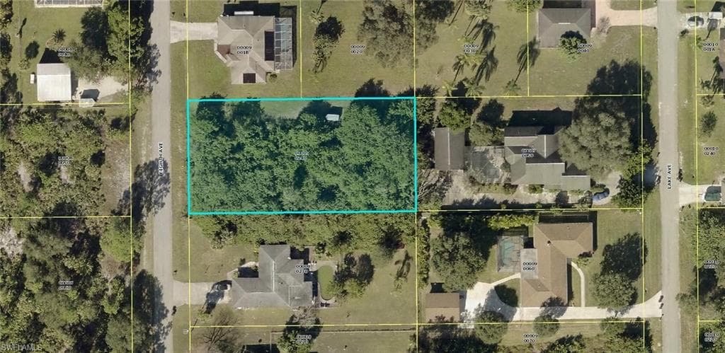 418 Eighth AVE LEHIGH ACRES, FL 33972