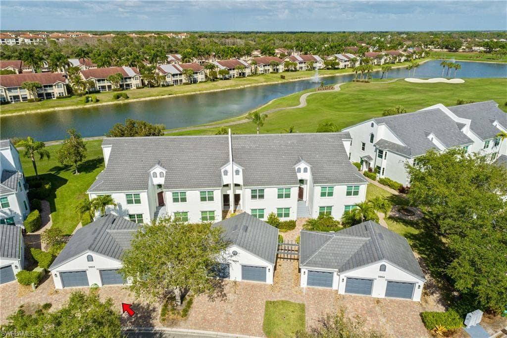 5954 Sand Wedge LN 705 NAPLES, FL 34110