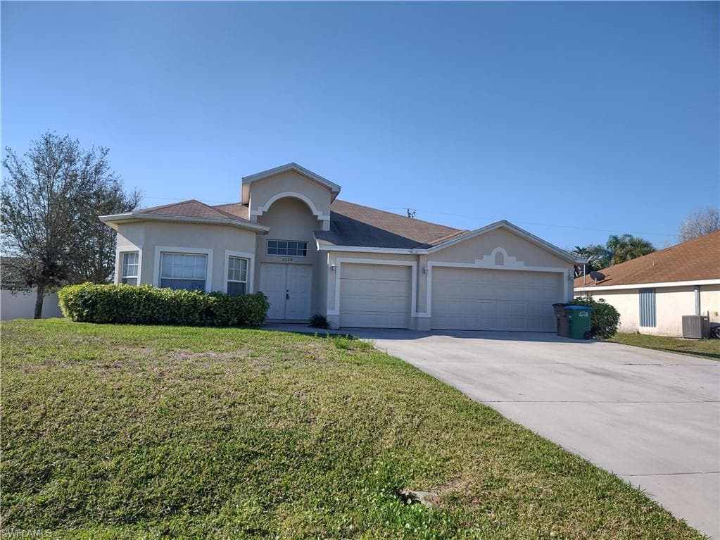 2728 SW Embers TER CAPE CORAL, FL 33991