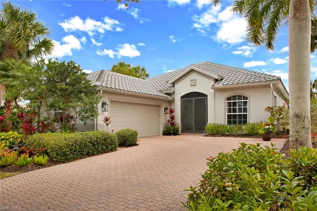 20819 Gleneagles Links DR ESTERO, FL 33928