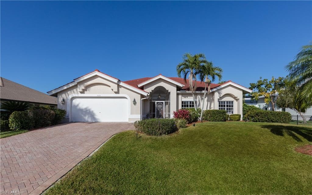4334 SW 28th PL CAPE CORAL, FL 33914