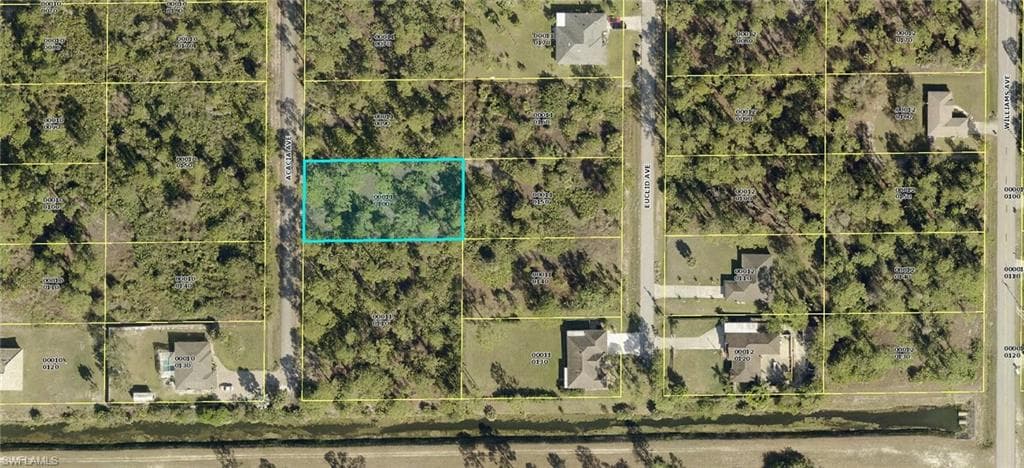 1204 Acacia AVE LEHIGH ACRES, FL 33972