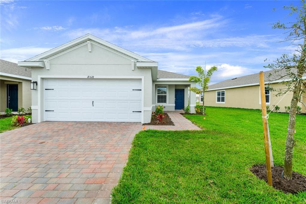 18528 Cronin Sand LN NORTH FORT MYERS, FL 33917
