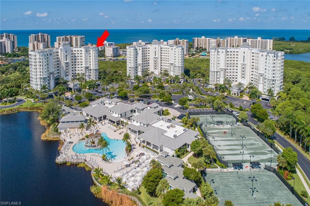 300 Dunes BLVD PH-7 NAPLES, FL 34110