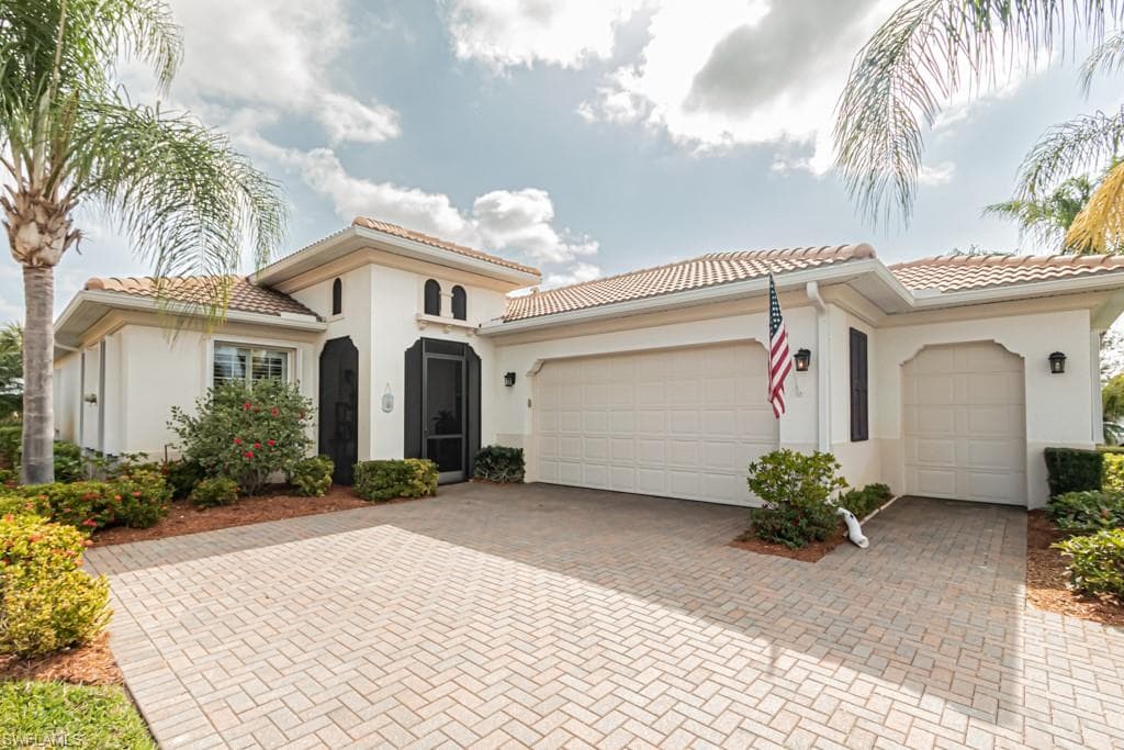 10553 Carena CIR FORT MYERS, FL 33913