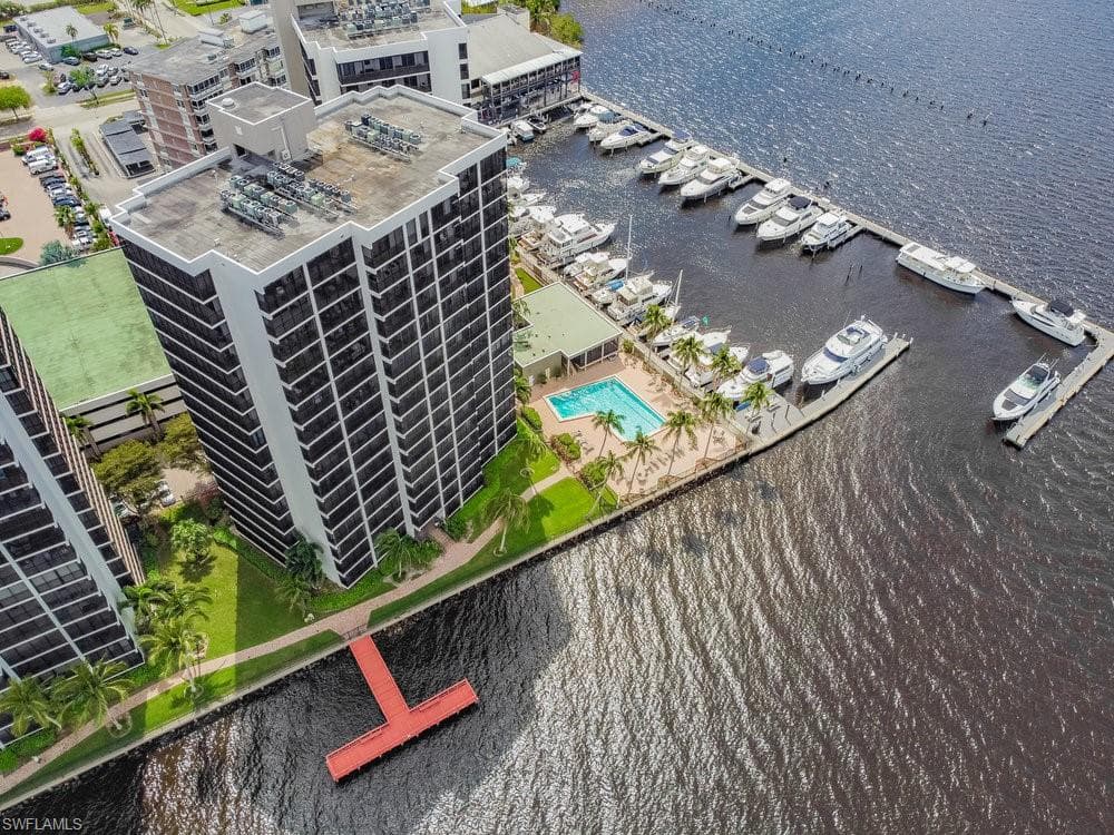 1910 Virginia AVE 202 FORT MYERS, FL 33901