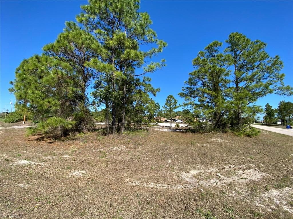 3700 29th ST SW LEHIGH ACRES, FL 33976