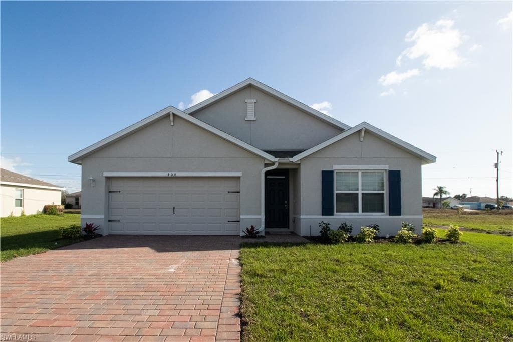 404 4th TER CAPE CORAL, FL 33993