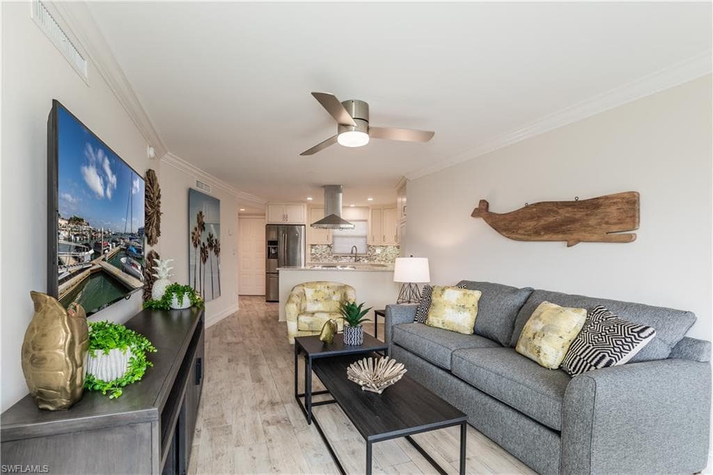 1015 Anglers CV G-502 MARCO ISLAND, FL 34145
