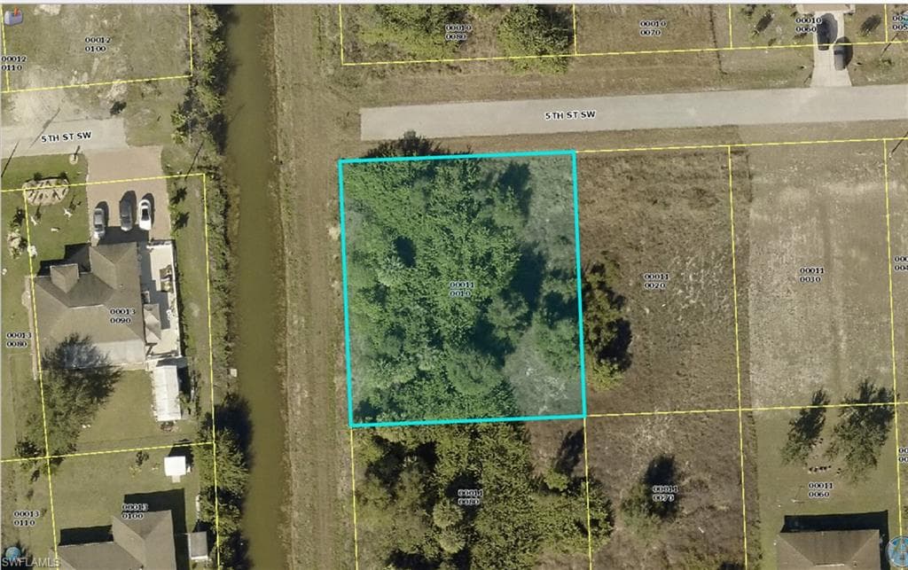 4207 5th ST SW LEHIGH ACRES, FL 33976