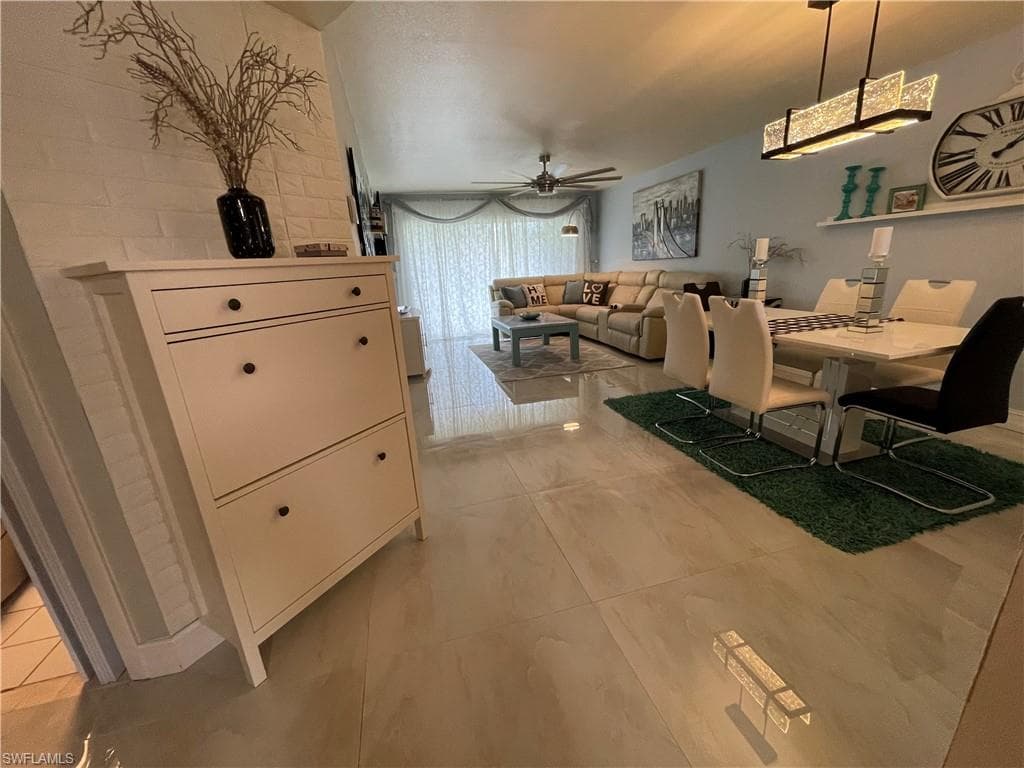 1316 Derbyshire CT B-102 NAPLES, FL 34116