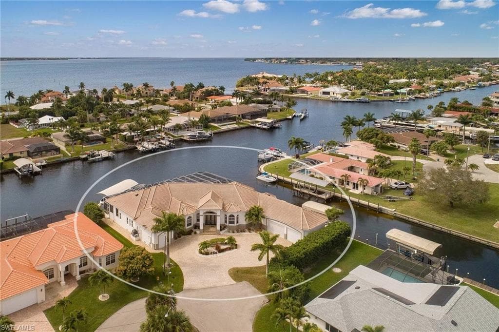 5366 Cortez CT CAPE CORAL, FL 33904