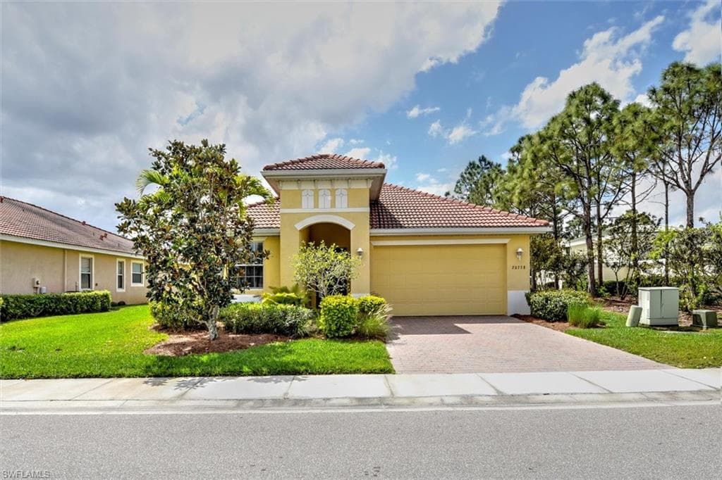 20738 Castle Pines CT NORTH FORT MYERS, FL 33917