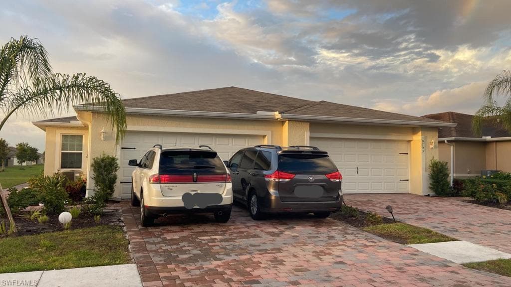 10801 Crossback LN LEHIGH ACRES, FL 33936