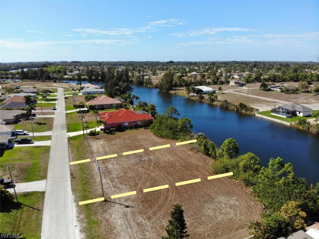 2507 NW 25th ST CAPE CORAL, FL 33993