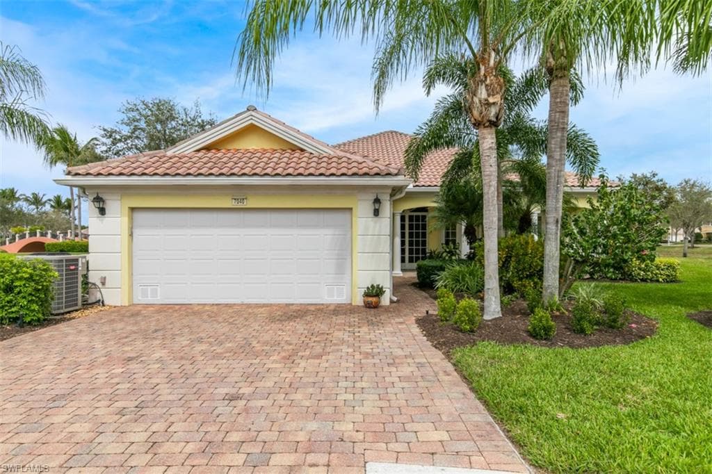 7040 Leopardi CT NAPLES, FL 34114