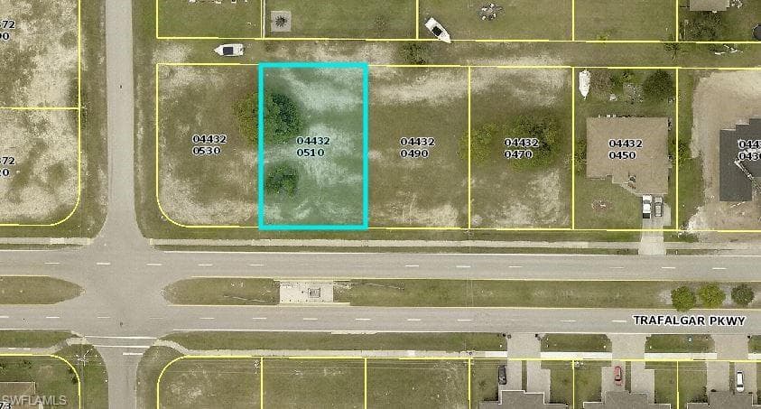 1417 Trafalgar PKY CAPE CORAL, FL 33991