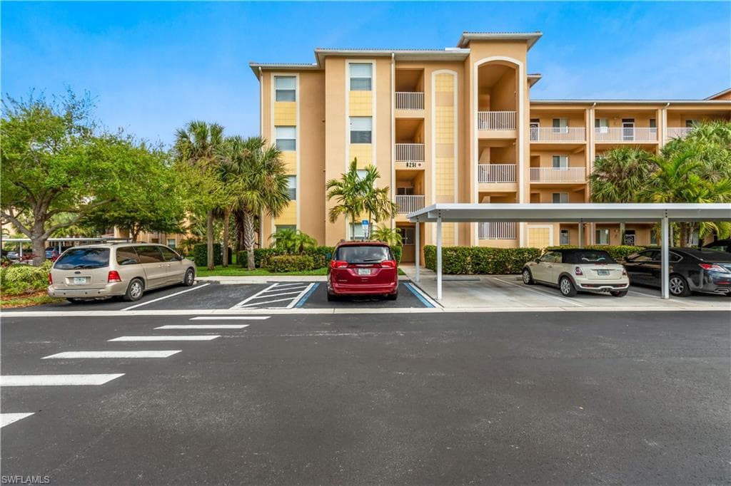 8251 Pathfinder LOOP 612 FORT MYERS, FL 33919