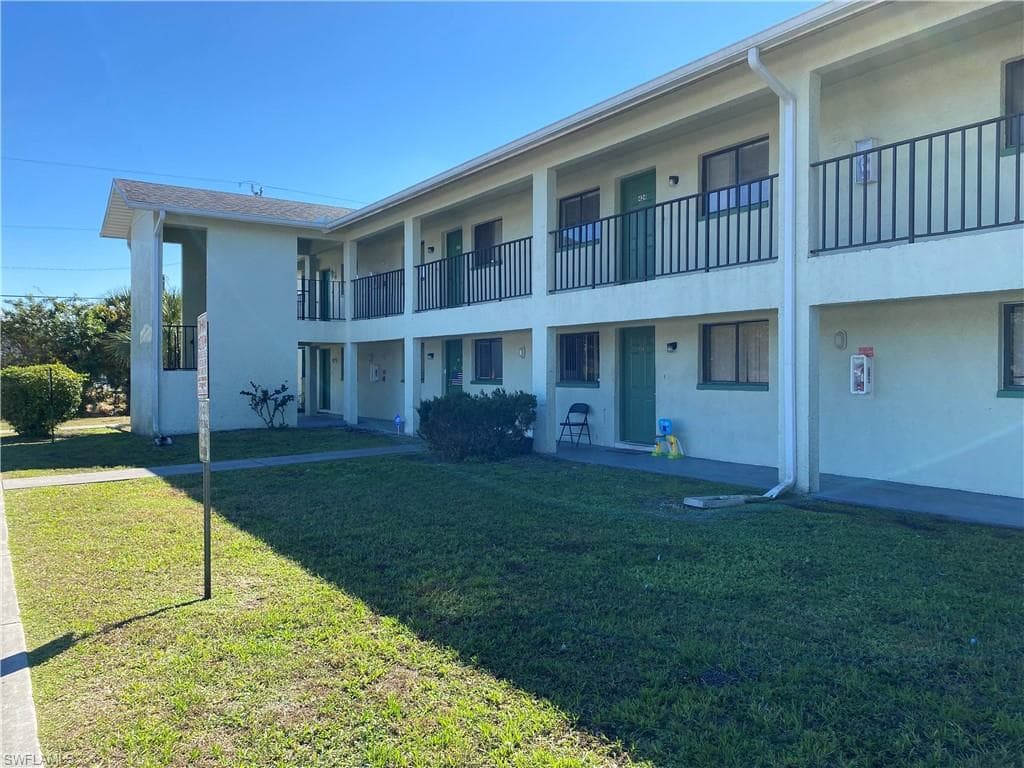 618 Gerald AVE 425 LEHIGH ACRES, FL 33936