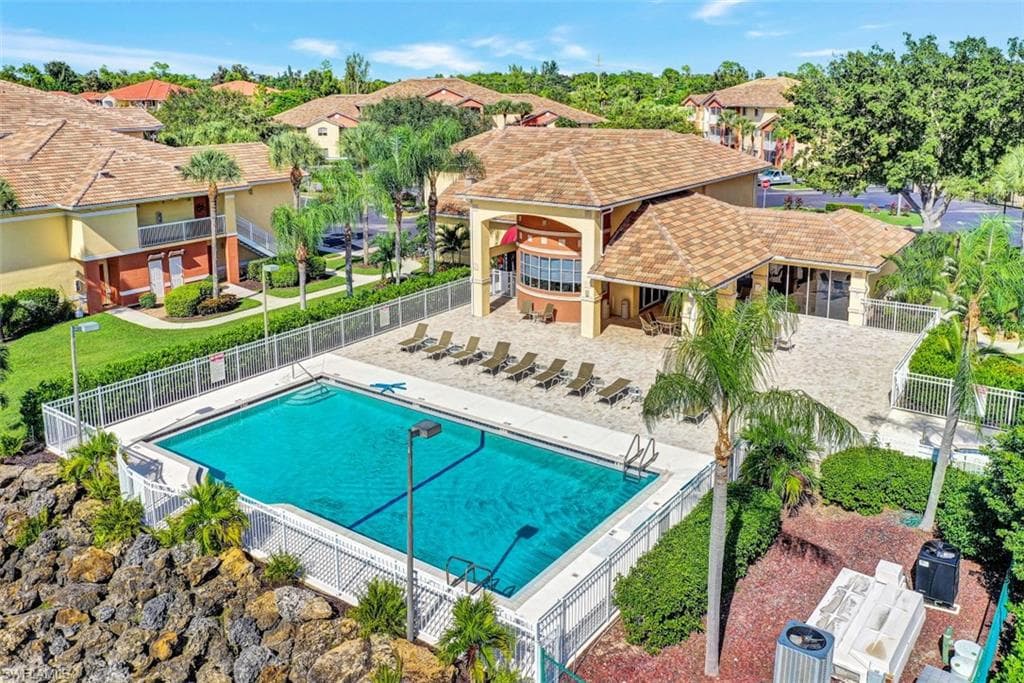 6400 Aragon WAY 101 FORT MYERS, FL 33966