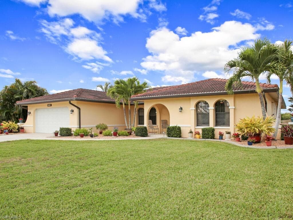 3718 SE 8th AVE CAPE CORAL, FL 33904