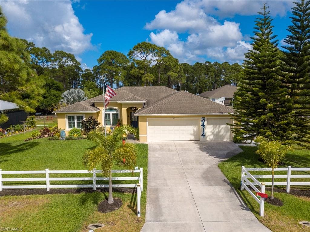 3414 73rd ST W LEHIGH ACRES, FL 33971