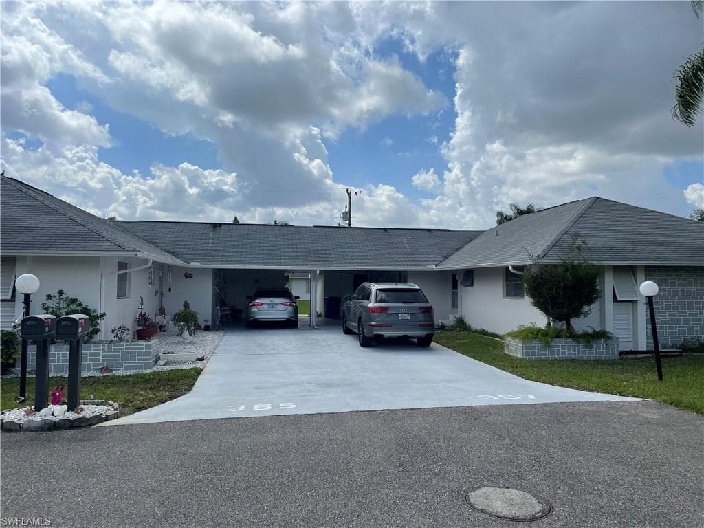 367 Westpark RD LEHIGH ACRES, FL 33936