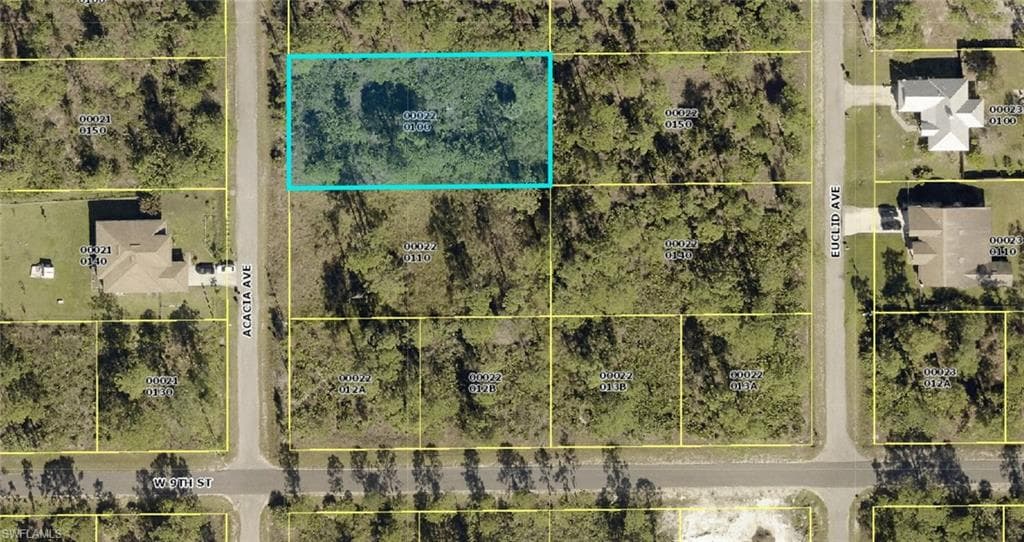 904 Acacia AVE LEHIGH ACRES, FL 33972
