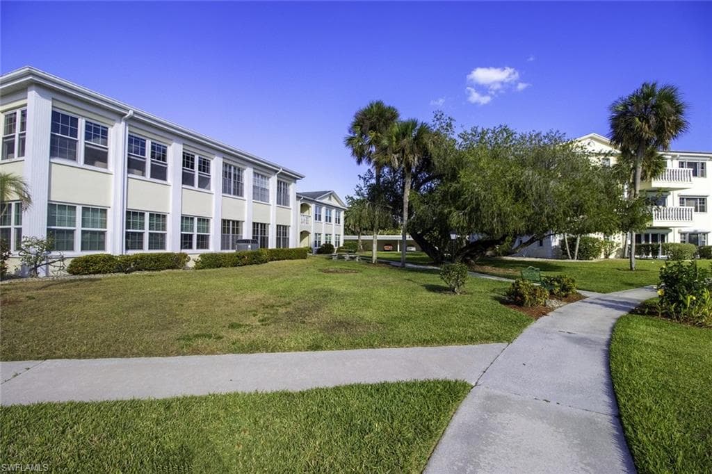 13561 Stratford Place CIR 201 FORT MYERS, FL 33919