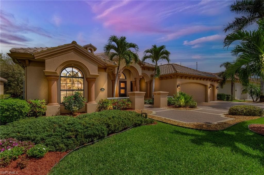 967 Tivoli DR NAPLES, FL 34104