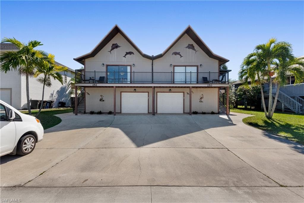 250/252 Nature View CT FORT MYERS BEACH, FL 33931