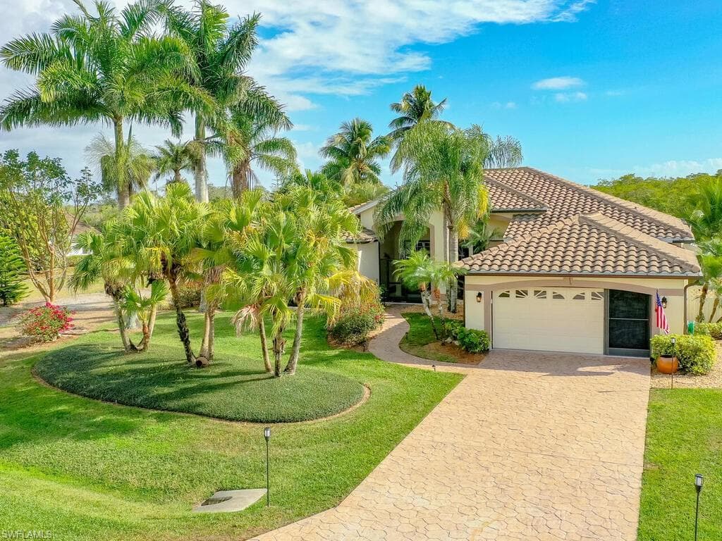 108 Newport Cay NAPLES, FL 34114