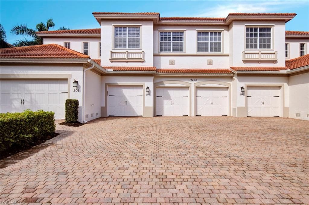 17490 Old Harmony DR 101 FORT MYERS, FL 33908