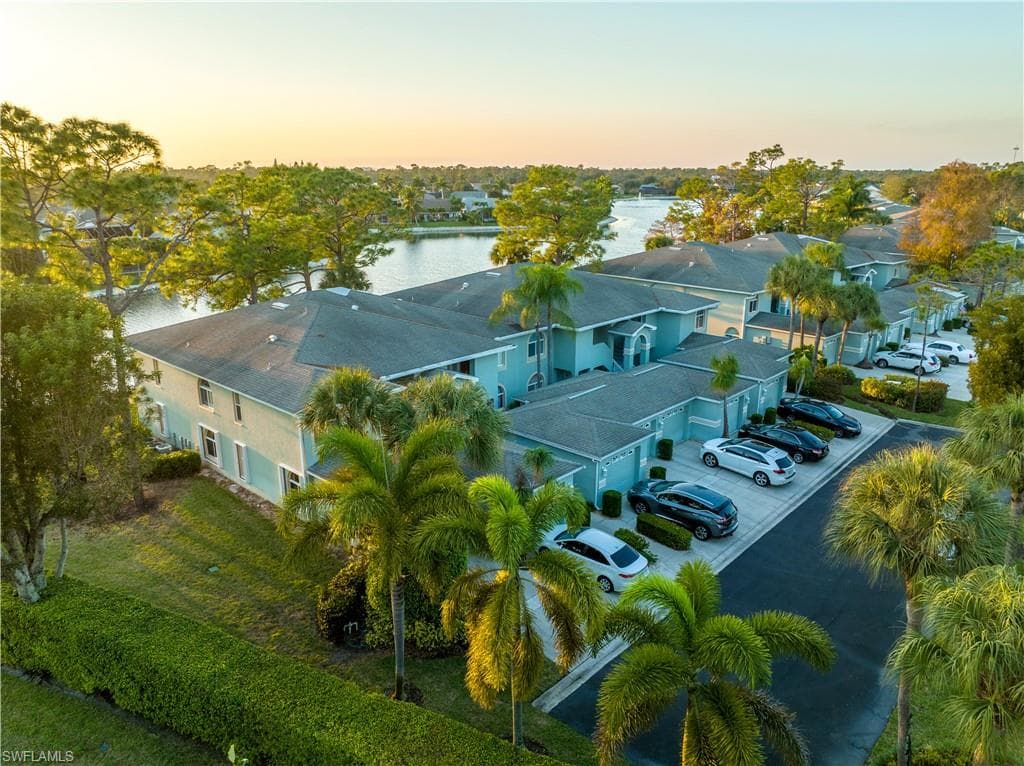 800 New Waterford DR A-103 NAPLES, FL 34104
