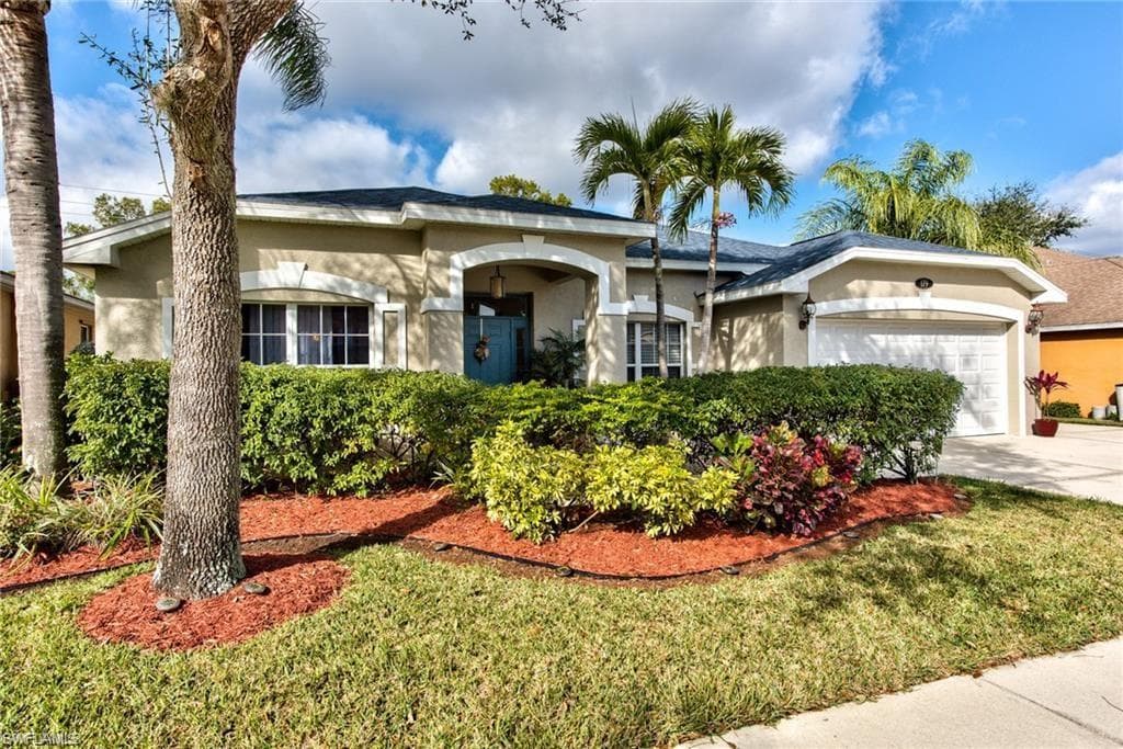 179 Burnt Pine DR NAPLES, FL 34119