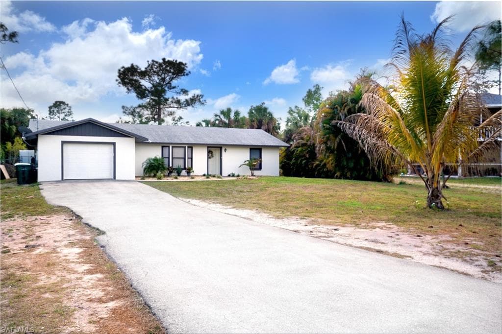 3720 White BLVD NAPLES, FL 34117